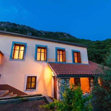 In Marusici/istrien 39238 Holiday home *