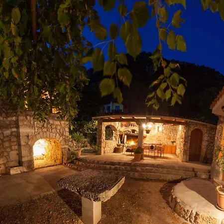 In Marusici/istrien 39238 Holiday home